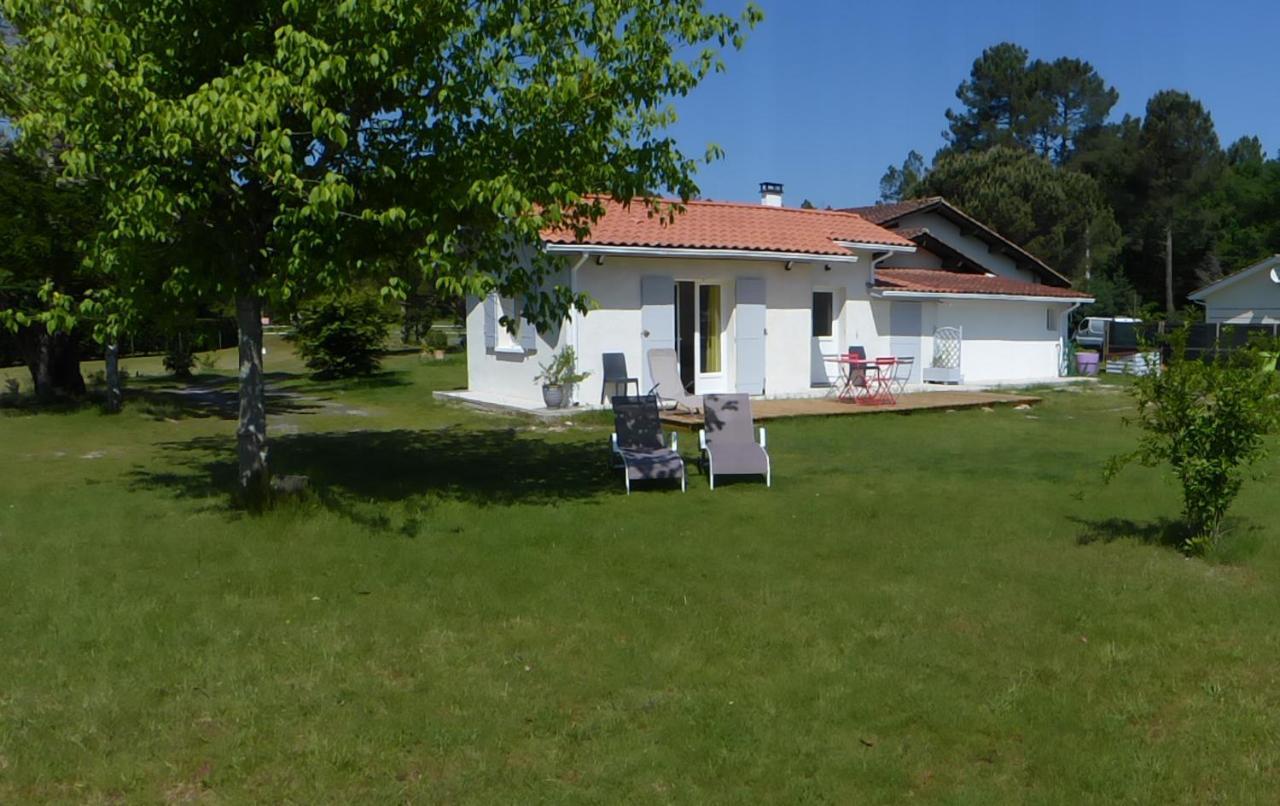 Les Rouges Gorges Bed & Breakfast Lugos Exterior foto