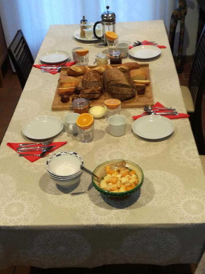 Les Rouges Gorges Bed & Breakfast Lugos Exterior foto