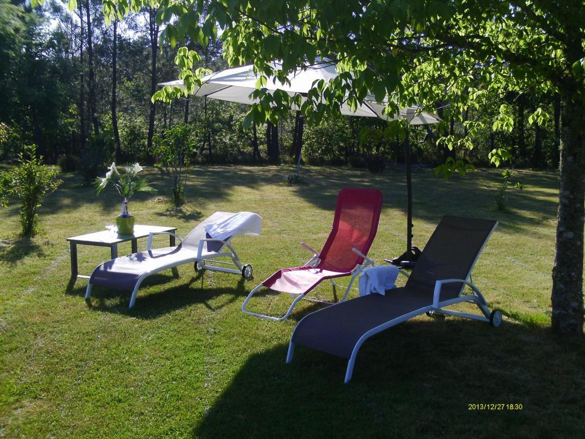 Les Rouges Gorges Bed & Breakfast Lugos Exterior foto