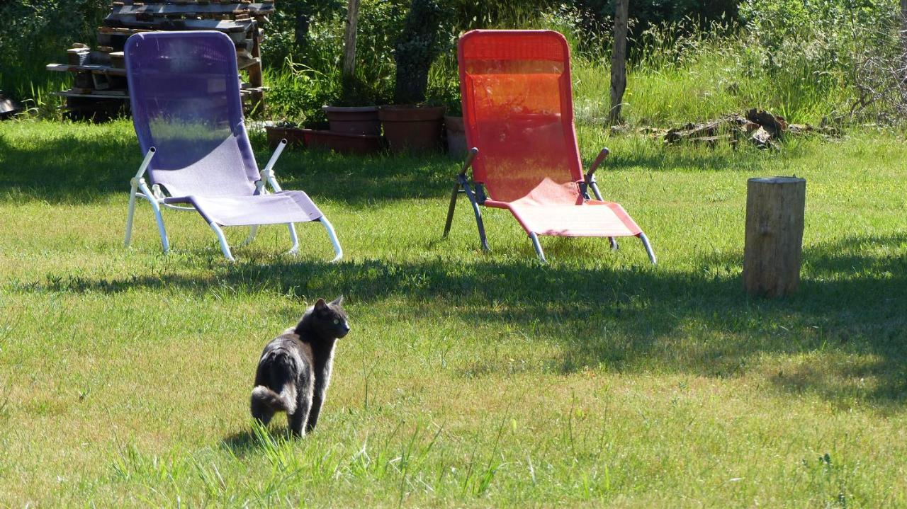 Les Rouges Gorges Bed & Breakfast Lugos Exterior foto